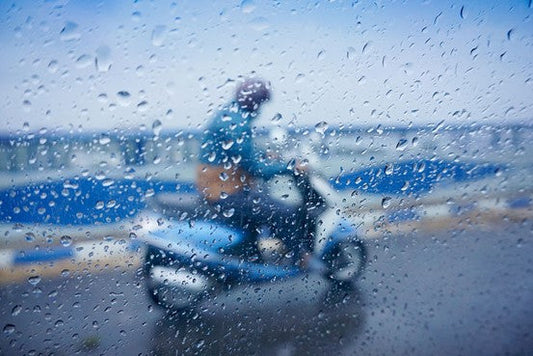 Are e-bikes waterproof? How to ride safely in the rain