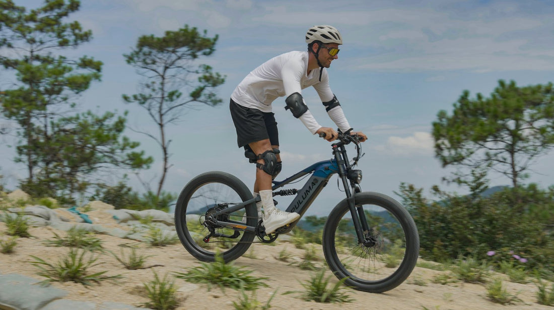 The difference between electric bicycle soft tail big fat tires driving on the mountains and beaches